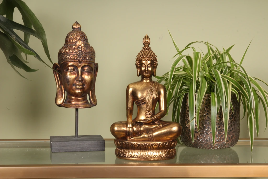 Buddha-patsas - kulta - 36,5 cm